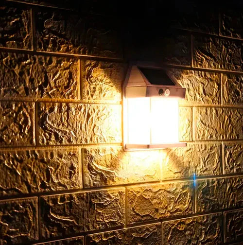 Refletor Solar LED Modelo EcoGlow com Sensor de Movimento – Impermeável, Bateria de Longa Duração e Economia de Energia